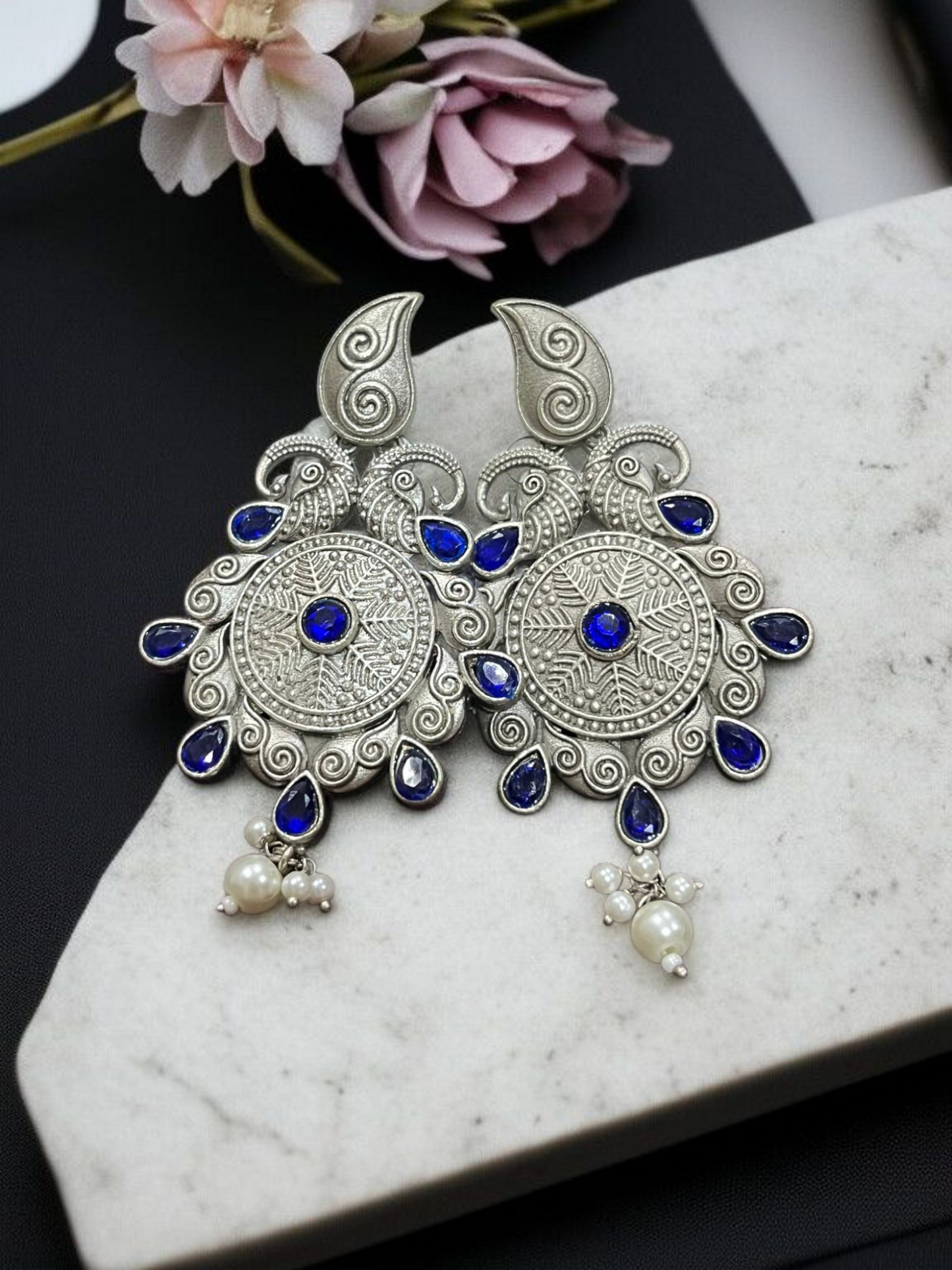 KALANGI SILVER OXIDISED EARRING