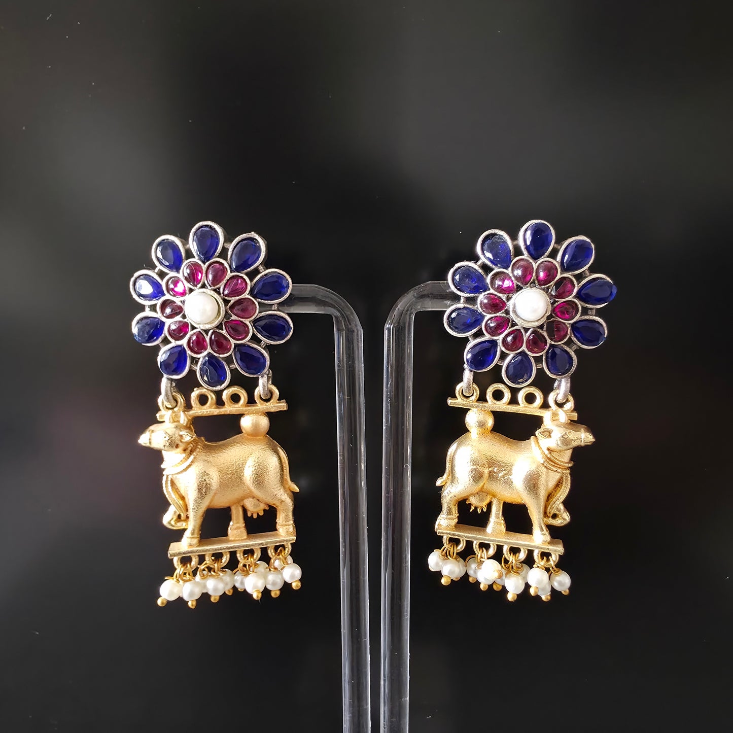 NANDI DUAL TONE SILVER OXIDISED EARRING