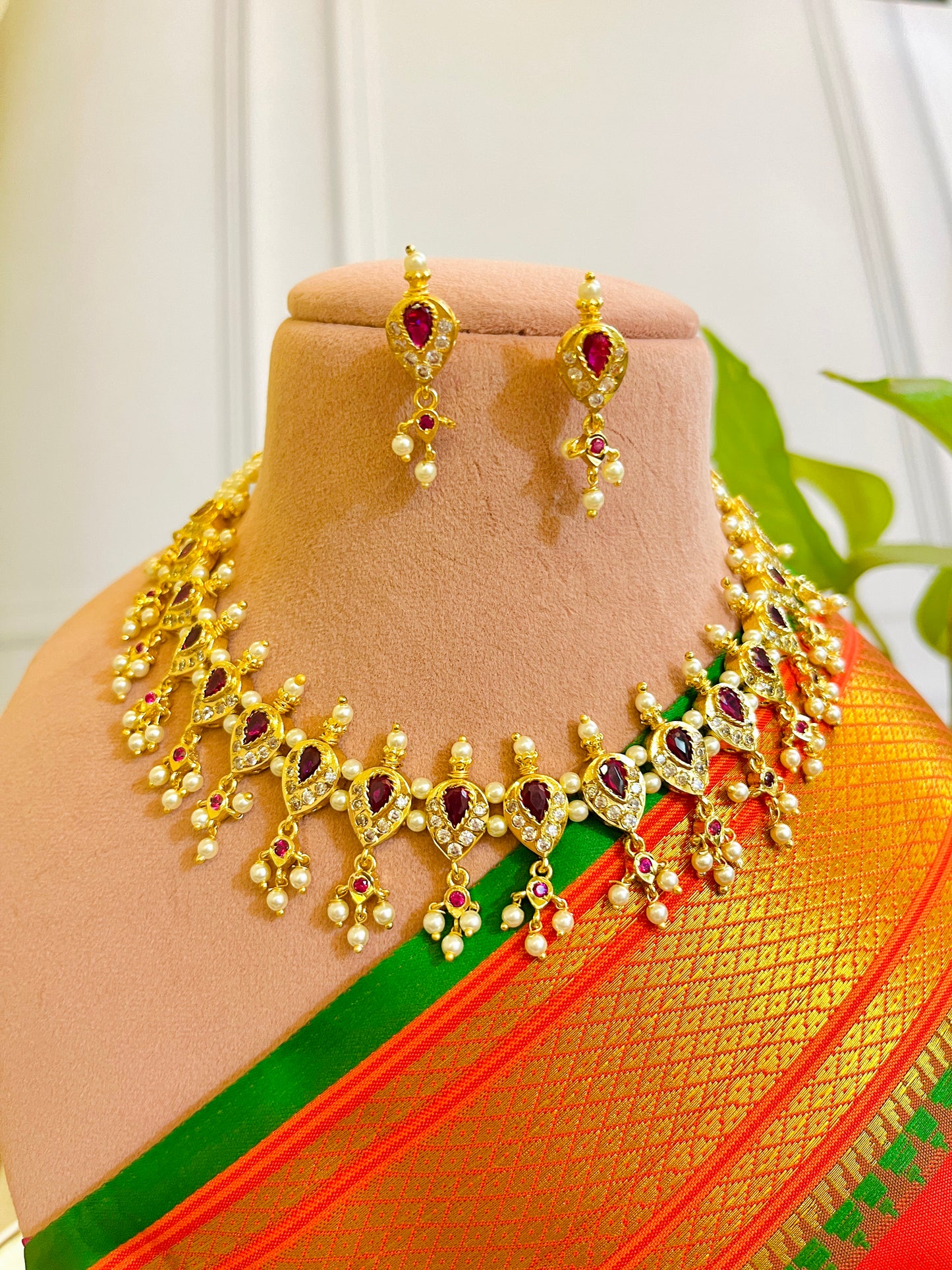 PREMIUM PEARL RUBY GOLD PLATED MAHARASHTIAN TRADITIONAL CHICHPETI CHOKER SET