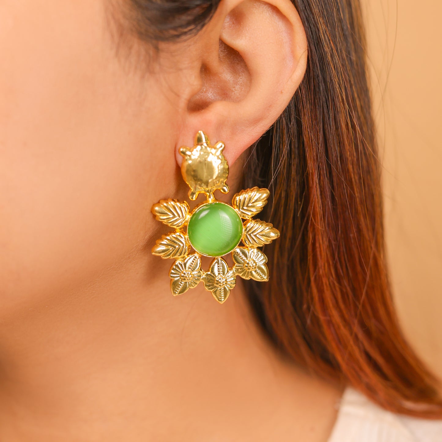 SAANVI LEAF HALO STUD