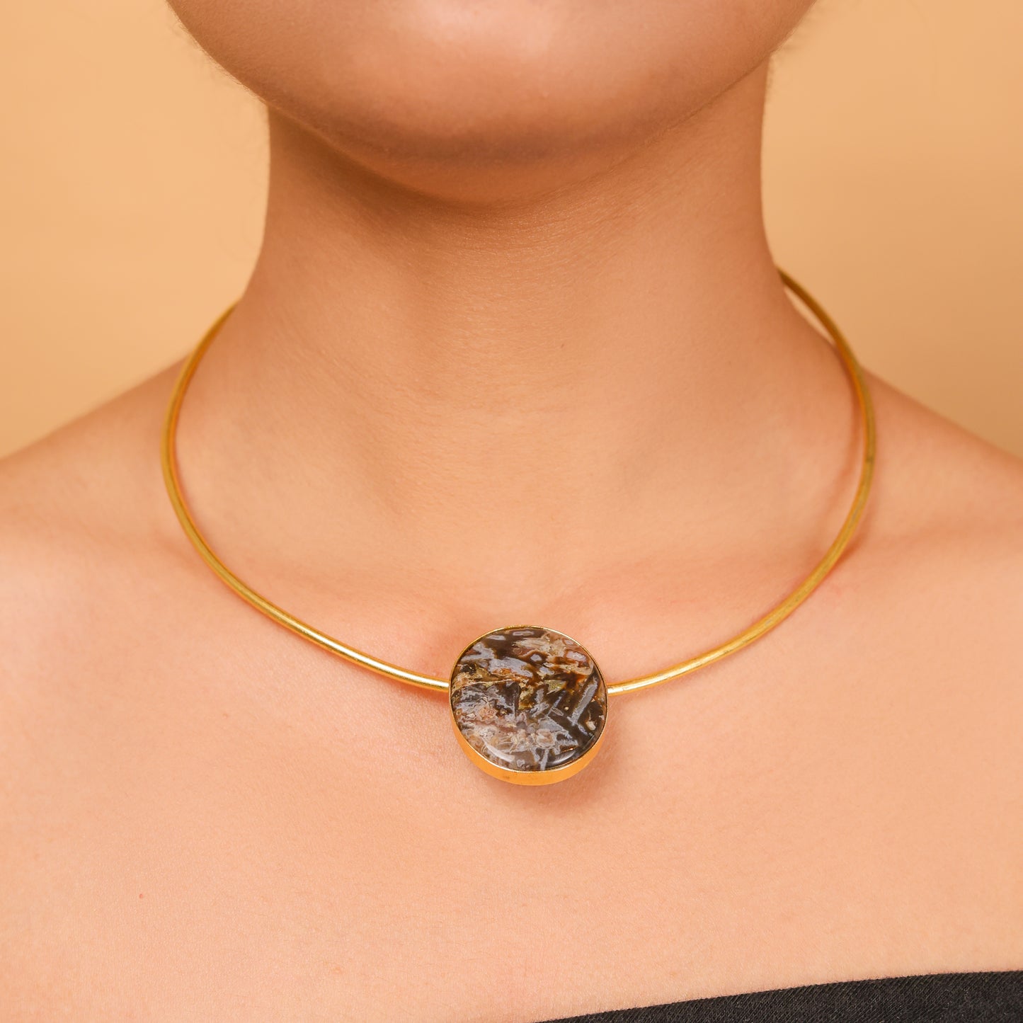 CLASSIC AURA OVAL STONE HASLI