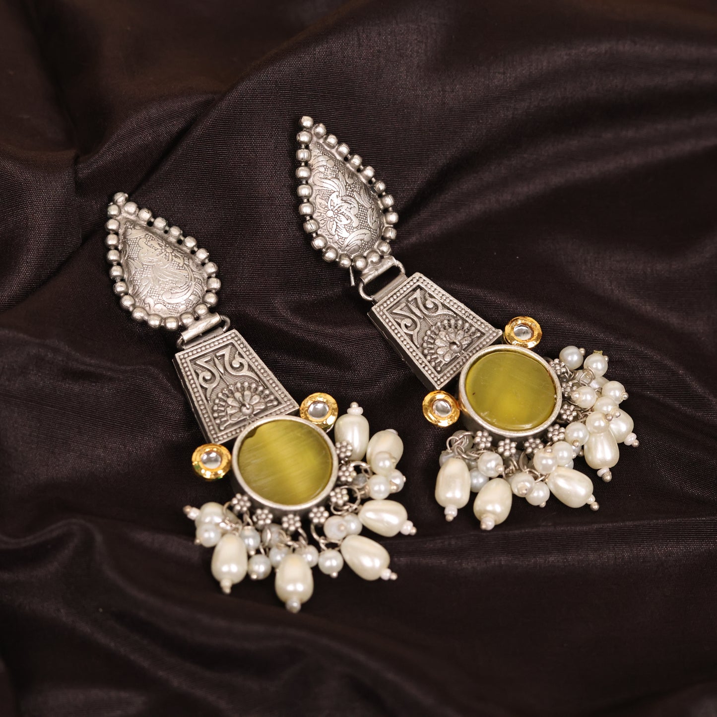 VEDA TEMPLE DRAPE EARRING