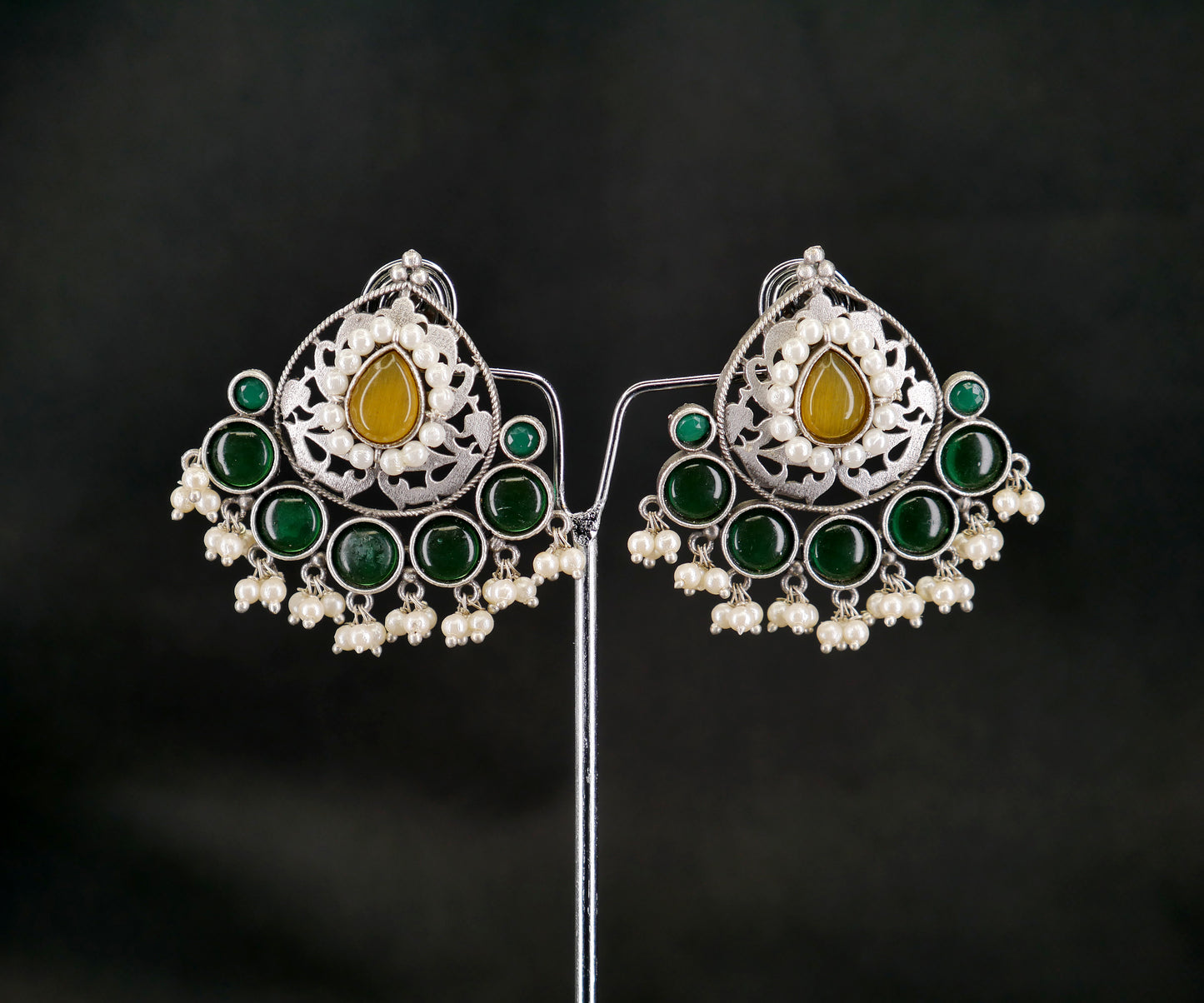 MONALISA STONE OXIDISED STUD EARRING