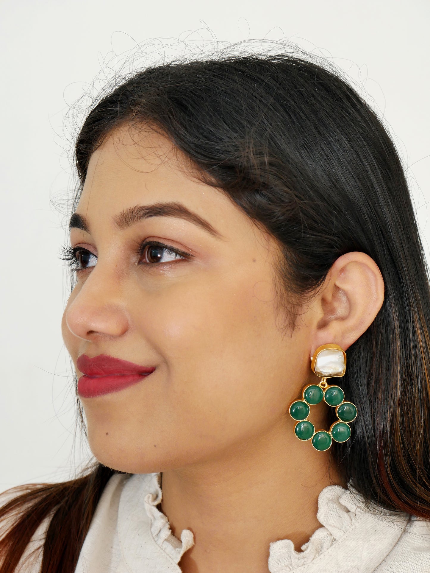 MONALISA RAW MOP GOLD PLATED DANGLER