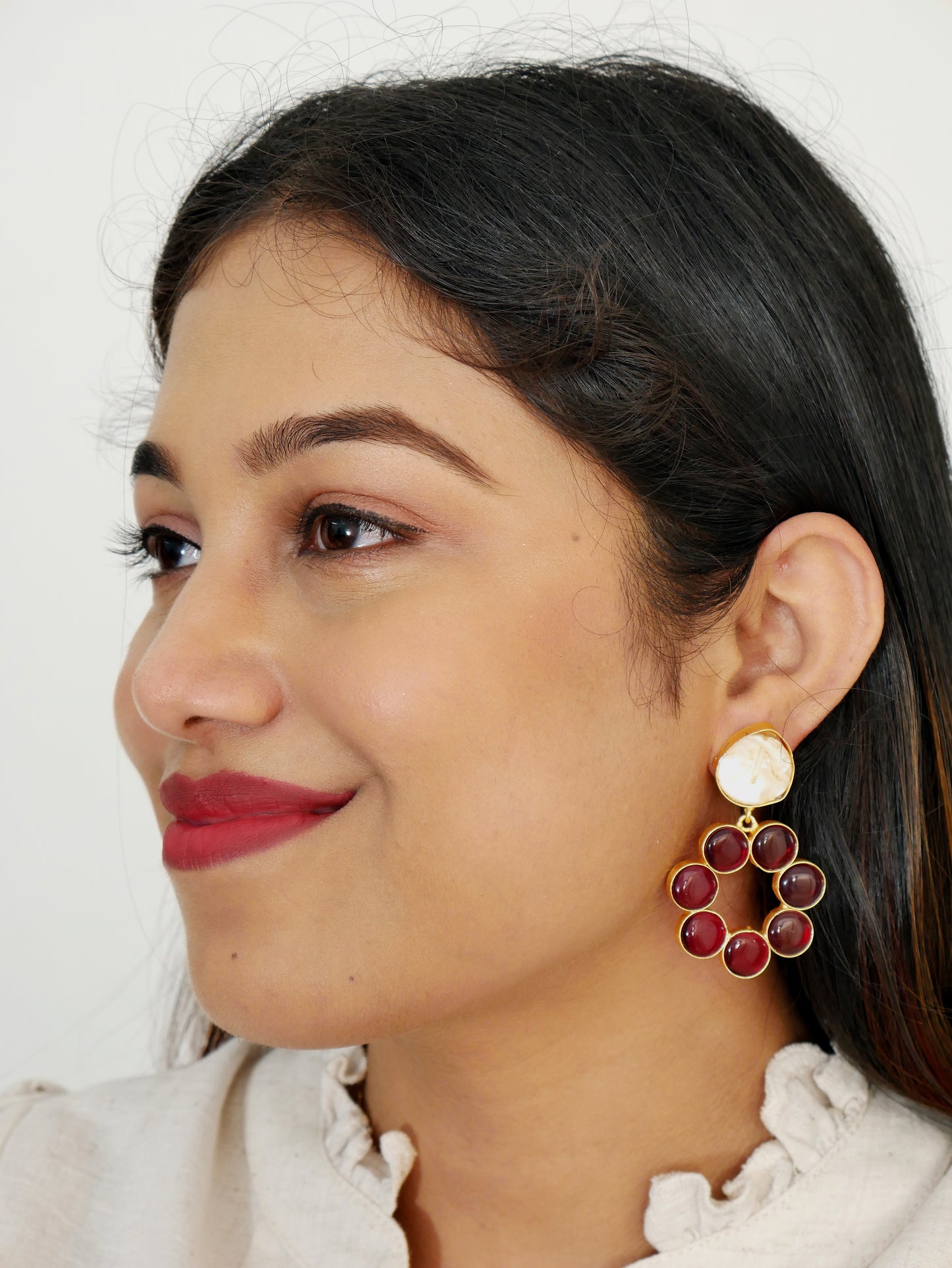 MONALISA RAW MOP GOLD PLATED DANGLER