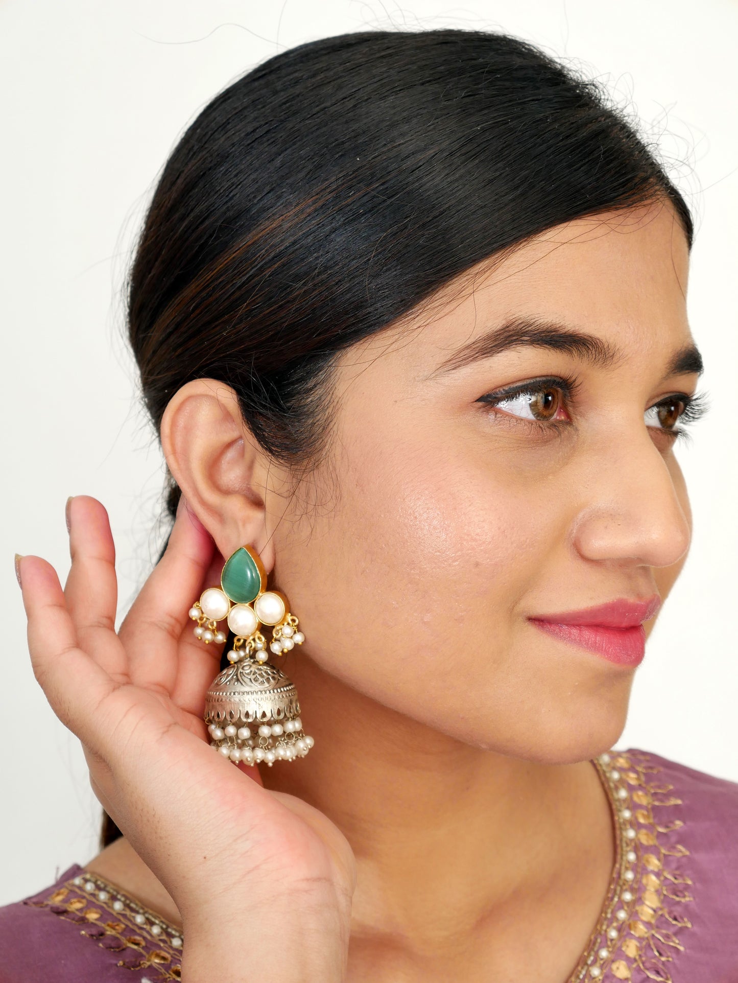 SONAKSHI DUAL TONE OXIDISED JHUMKI