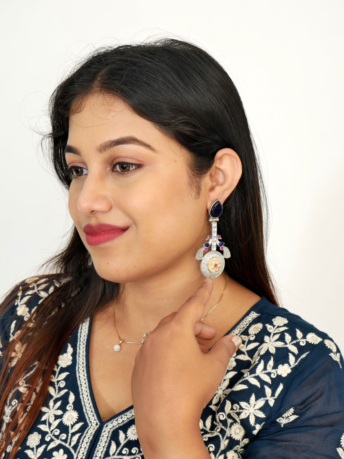 RUBY AD HANGING DUAL PEACOCK DANGLER
