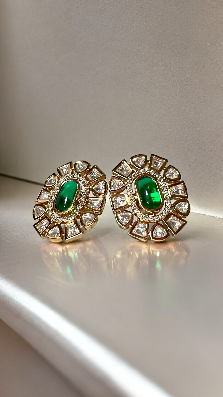 CLASSIC OVAL DESIGNER POLKI STUD EARRING