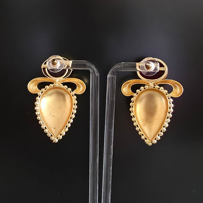 AARVI MONALISA STONE DROP EARRING