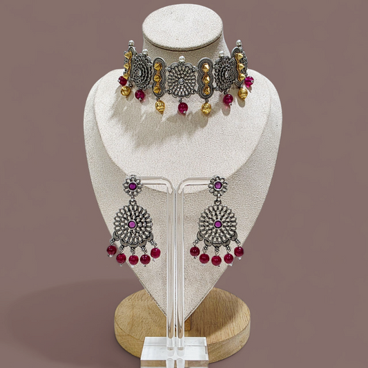 MAROON FOAM FLOWER DUAL TONE OXIDISED SILVER CHOKER SET
