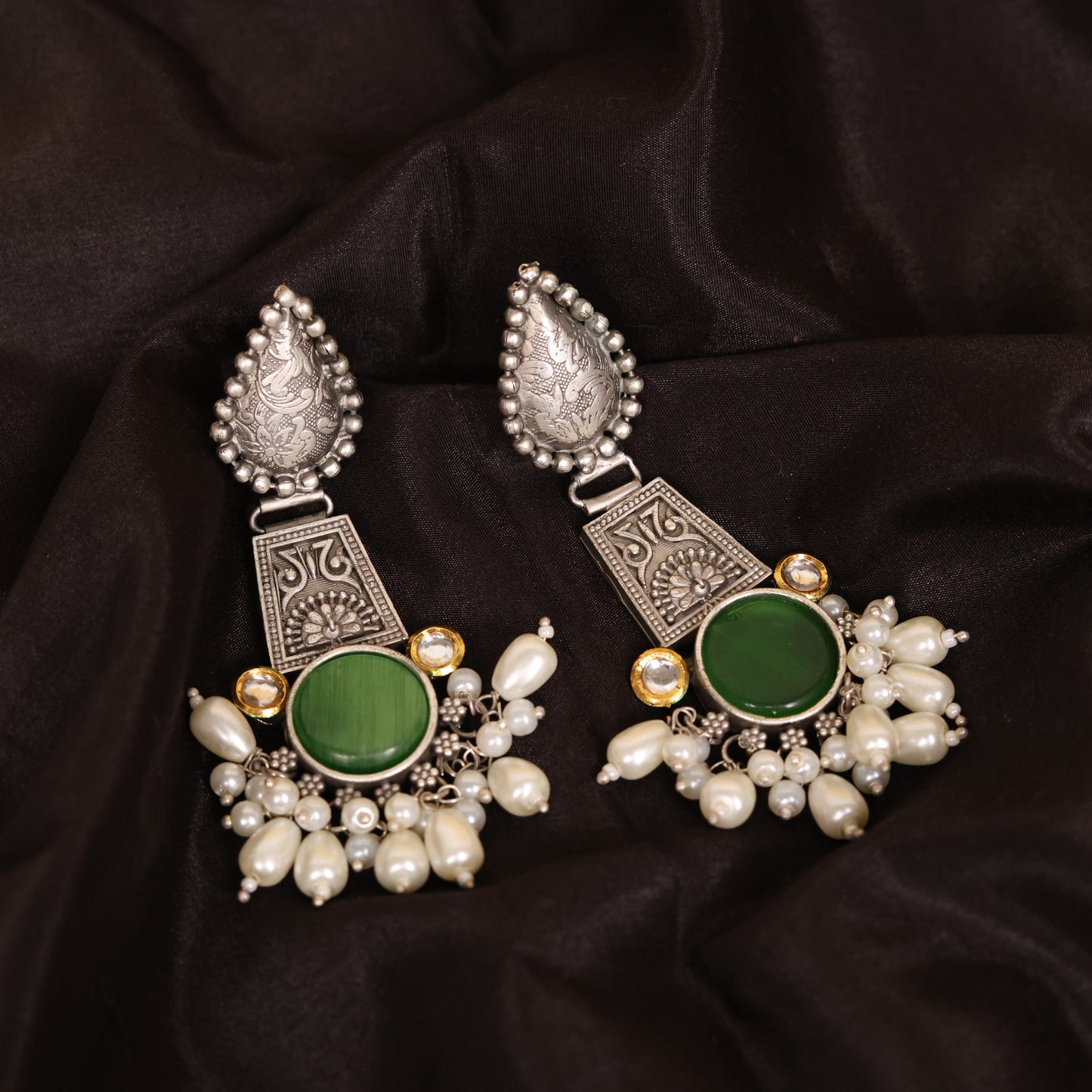 VEDA TEMPLE DRAPE EARRING