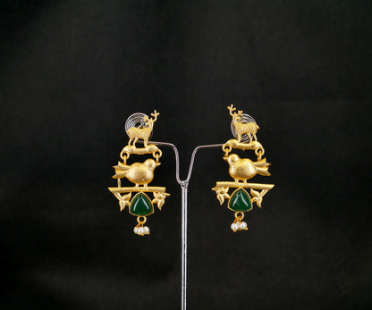 VANARASA ANTIQUE GOLDEN BRASS EARRING