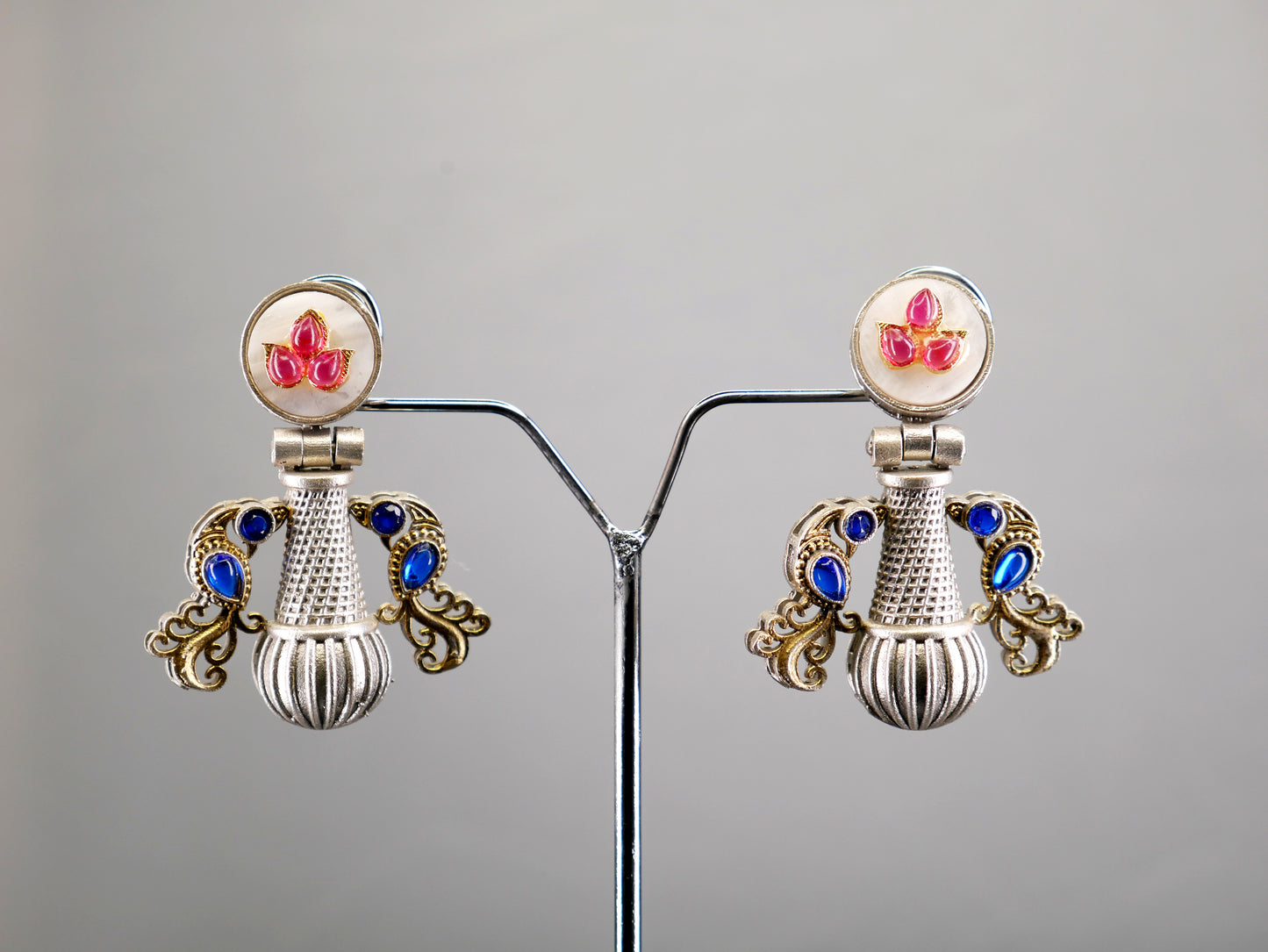 AVANTI CLASSIC DUAL PEACOCK TANJOR ART GERMAN SILVER EARRING